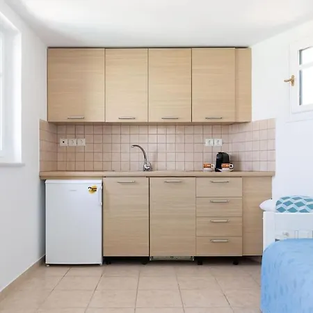 Willa Bella. Tranquil, Exclusive, 4 Bed, Sea Views