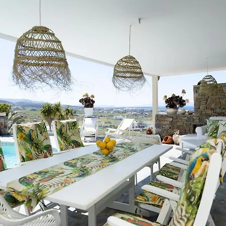 Villa Bella. Tranquil, Exclusive, 4 Bed, Sea Views *