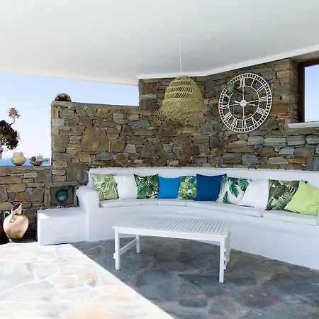 Bella. Tranquil, Exclusive, 4 Bed, Sea Views Villa Mikri Vigla