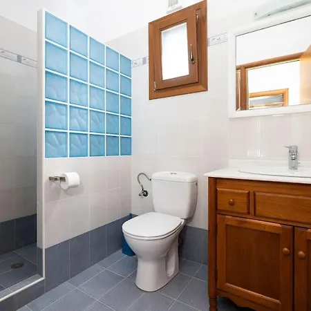 Bella. Tranquil, Exclusive, 4 Bed, Sea Views Mikri Vigla